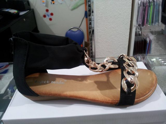 Sandali - novo, modno in ugodno, št. 38, 10€