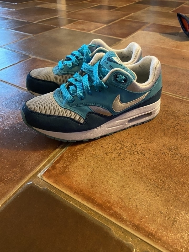 NIKE 35,5, 15 eur - foto povečava