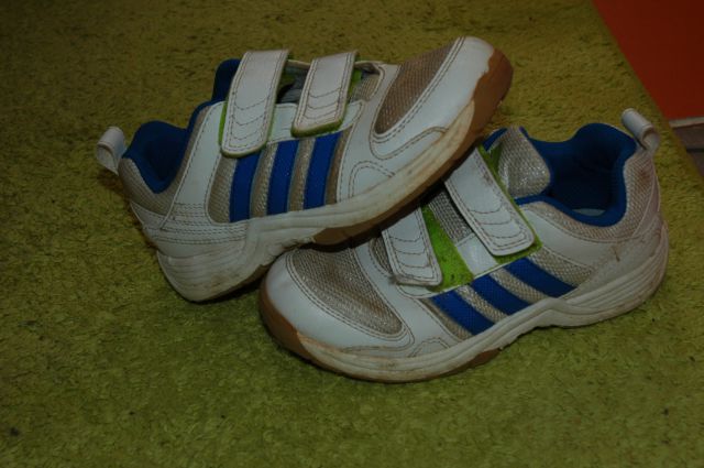 Adidas 30 ( 18 cm)