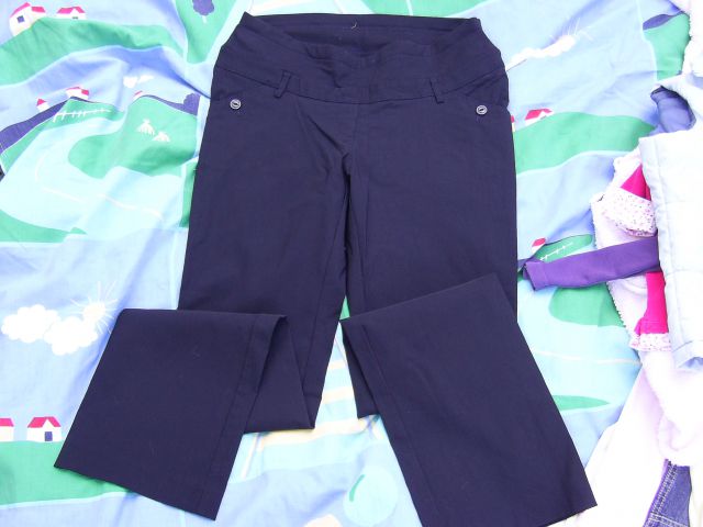 Nosečniške hlače C&A v 40 cena 10 eur oblečene 1-2 krat črne barve