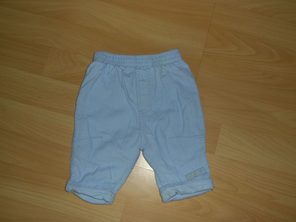 žametne podložene hlače DISNEY n 0 - 3 mesece cena 3 eur oblečene 2-3 krat