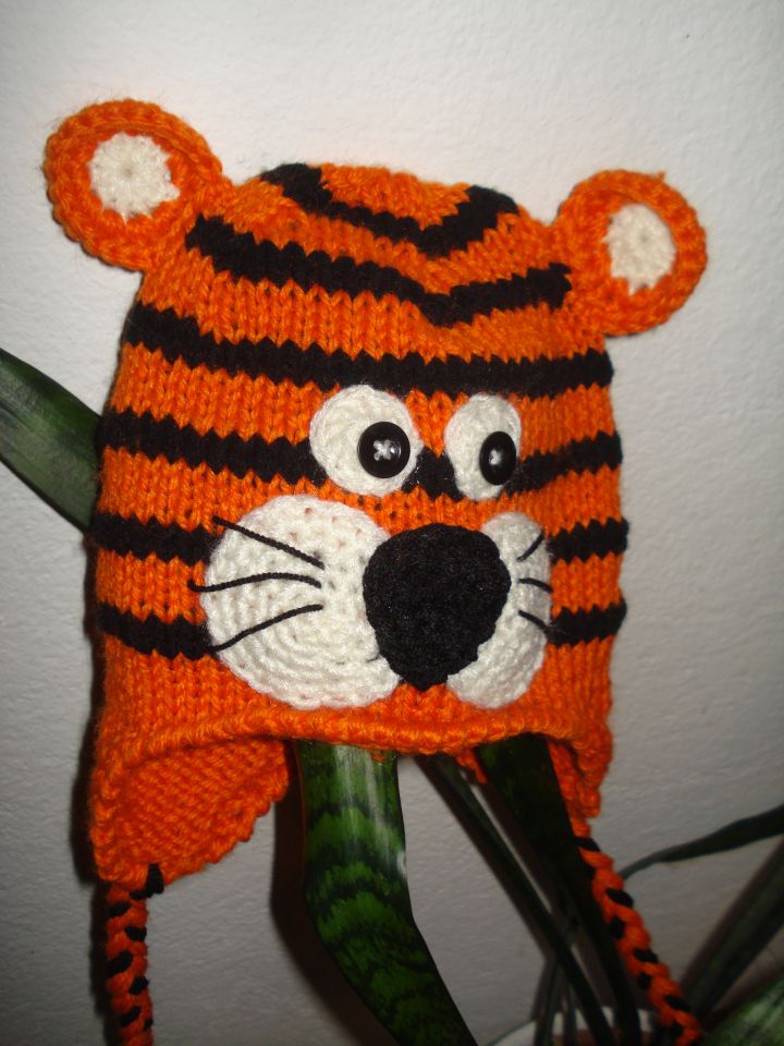 ročno pletena kapa tiger