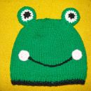 ročno pletena kapa žaba