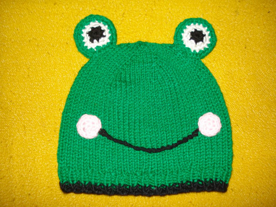 ročno pletena kapa žaba