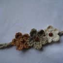kvačkan nakit: zapestnica roža