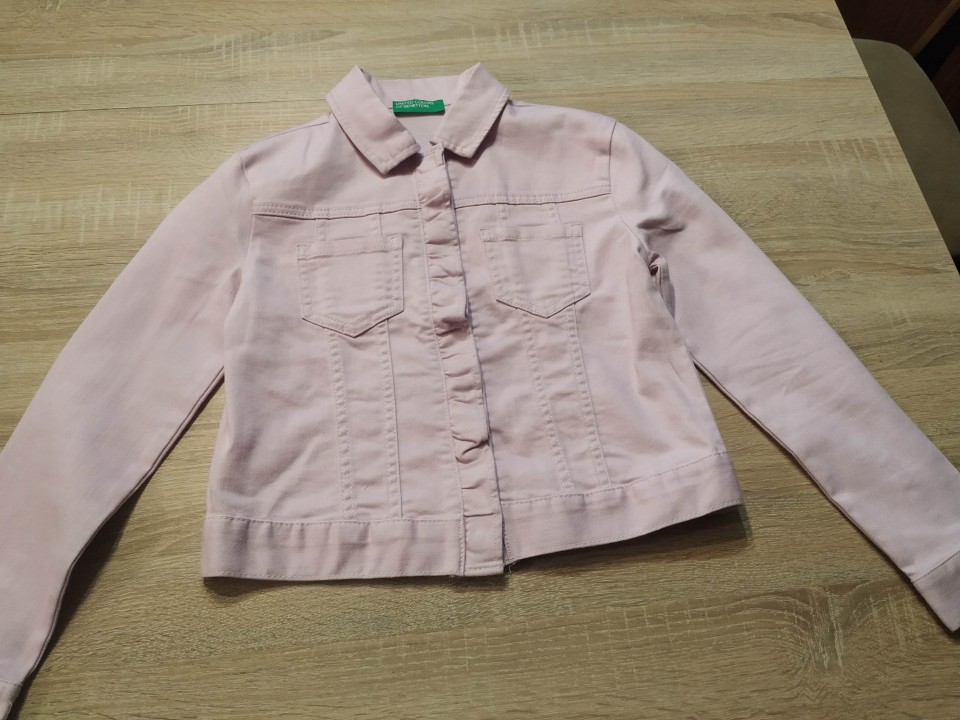 Benetton jakna 8-9 let, nova, št. 140 roza