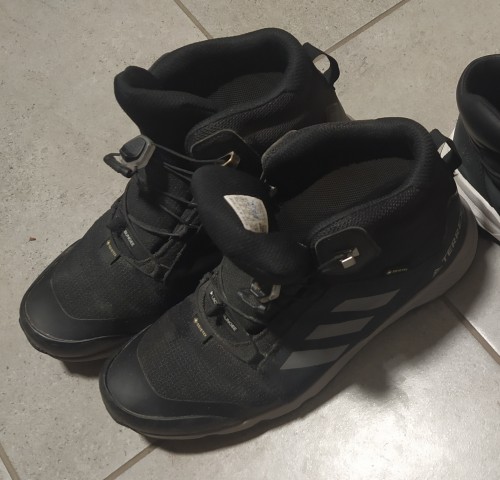 Adidas terrex goretex št 39,5