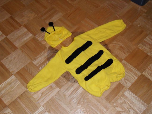 Pustni kostum čebelica 2-3 leta, 5,5€ (ptt vštet)