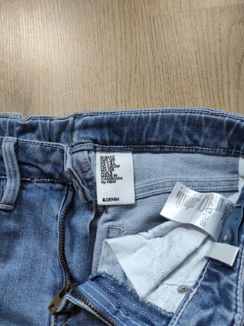 HM jeans hlače 128 5€