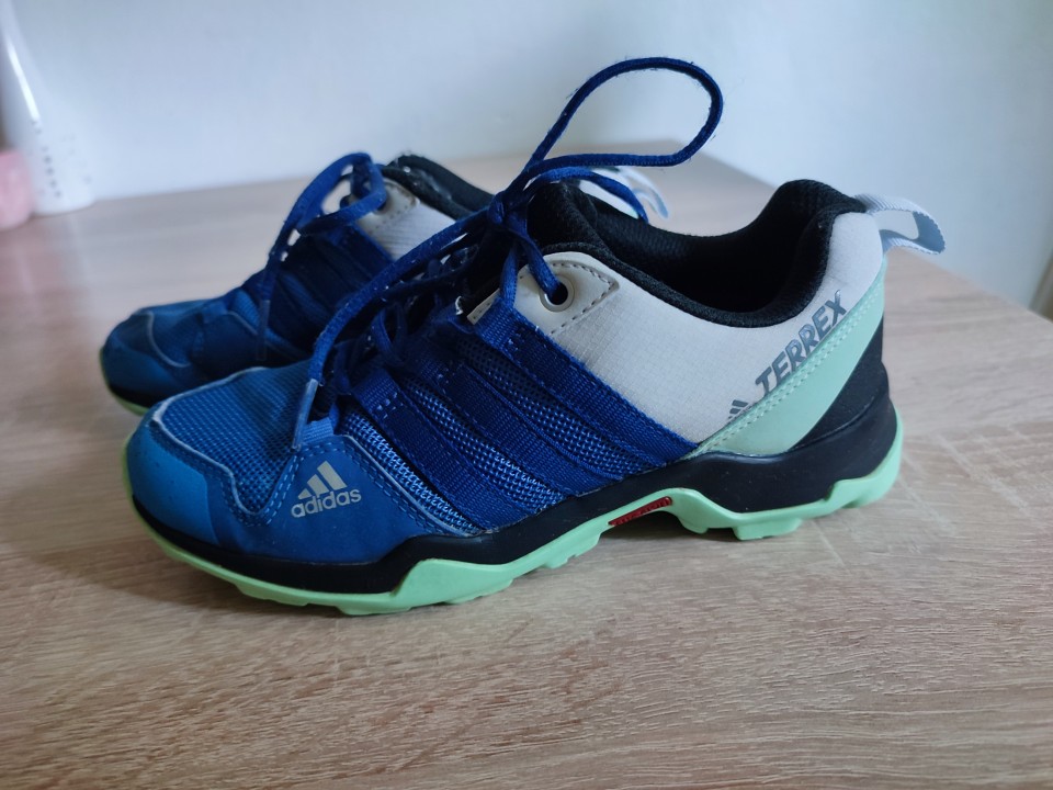 Adidas Terrex št. 31,5