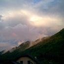 Sonce za oblaki med Dravogradom in Vuzenico