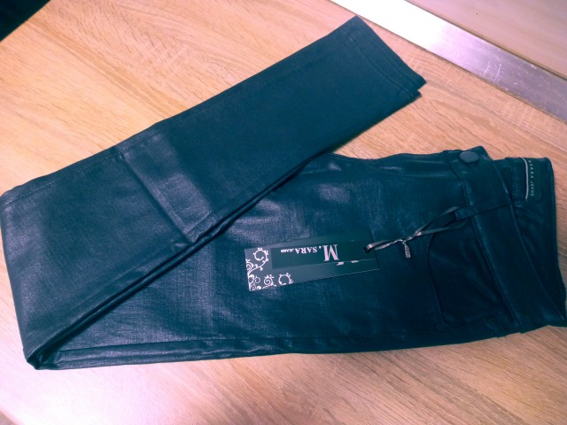 Nove hlače M velikost - foto