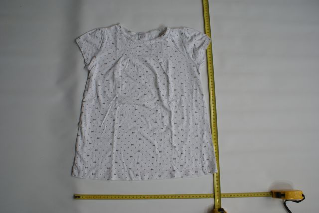 Pižama Zara zgornji del, velikost 136; 3,00€