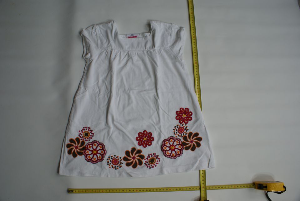 majica - tunika, velikost 128; 2,00€