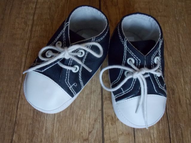 Čevlji za dojenčka 11 cm; 2,5 €