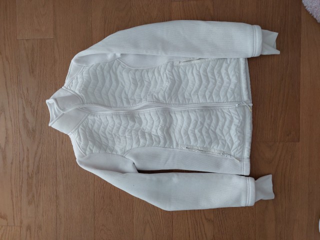Prehodna jakna bela, cena 7 eur