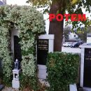 V RADOVLJICI , LESCAH IN OKLICI. PUCANJE GROBOV ( SPOMENIKA ) DVORIŠČA. UREJANJE VRTA,