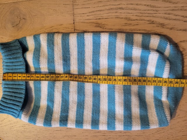 Pleten pulover - 4 eur
