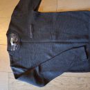 Reserved pulover 3 eur