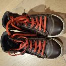 Kickers usnjeni čevlji 35 - 12 eur