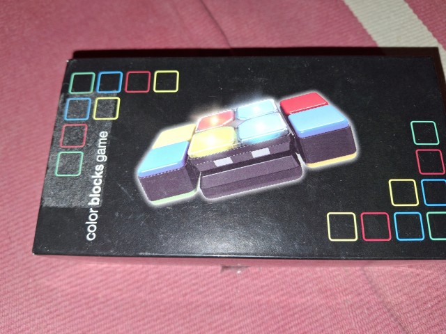 Colour block game - 8 eur