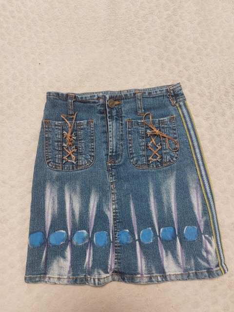 Jeans krilo 110,5 let.