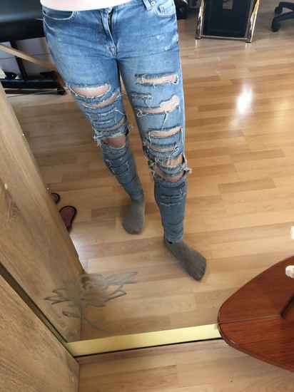 Ripped jeans - foto