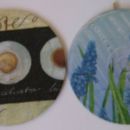 CD pobarvan - posprejan z belo barvo,gor servetek.