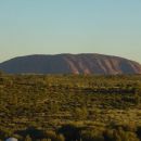 ULURU (Ayers Rock)- 348m slikano pol ure pred soncnim zahodom iz kampa v Yulari