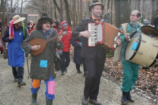 Borovo gostüvanje Vučja Gomila 2008 - foto