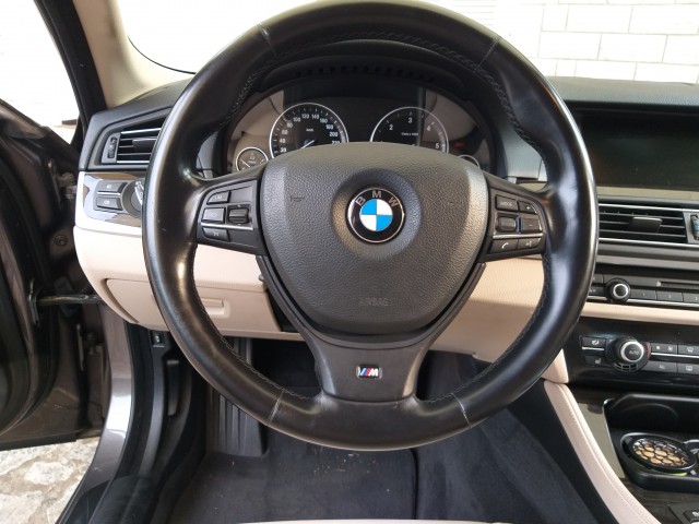 BMW 530d Xdrive F11 2012 - foto
