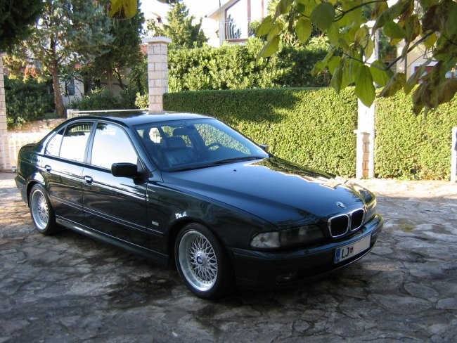 BMW 528iA - foto povečava