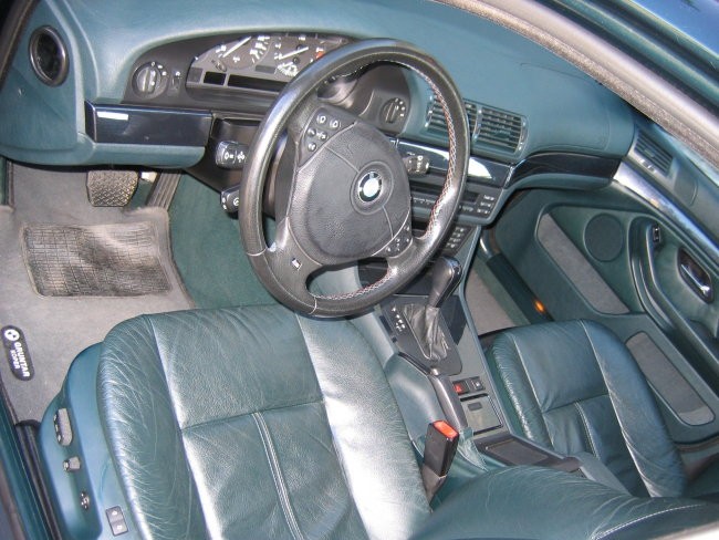 BMW 528iA - foto povečava