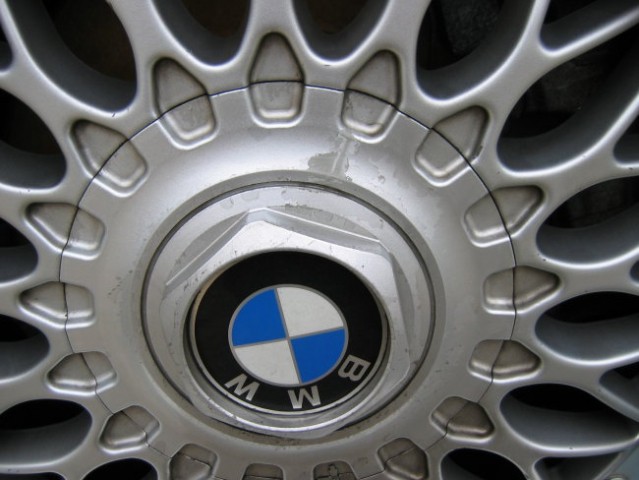 BMW 528iA - foto
