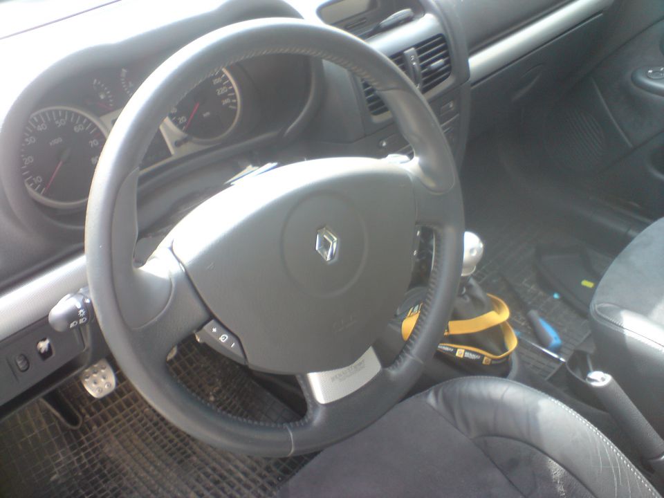 Clio RS - foto povečava