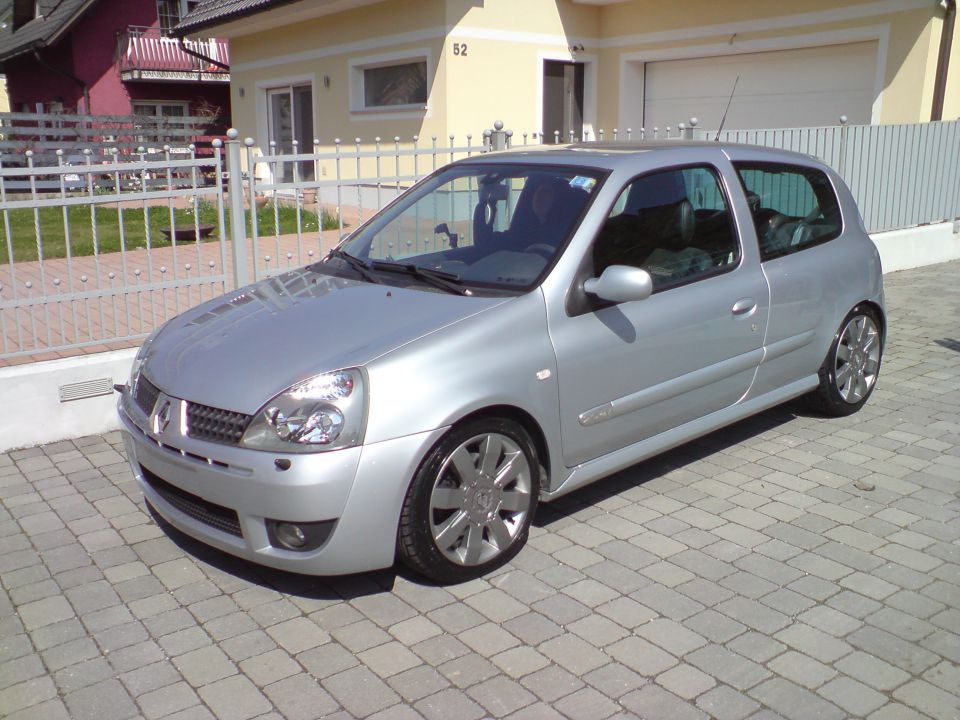 Clio RS - foto povečava