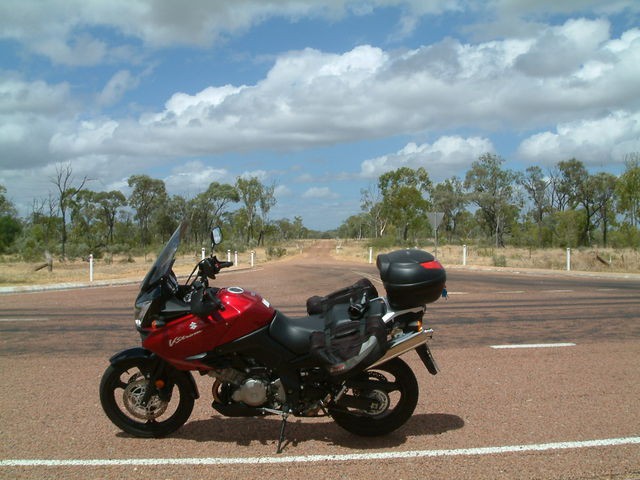 Suzuki V-Strom - foto