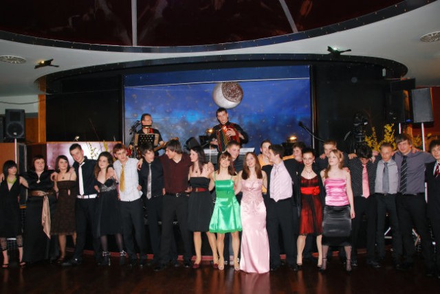 Maturantski ples - foto