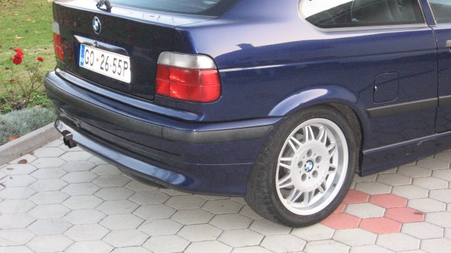 BMW 323 ti - foto povečava