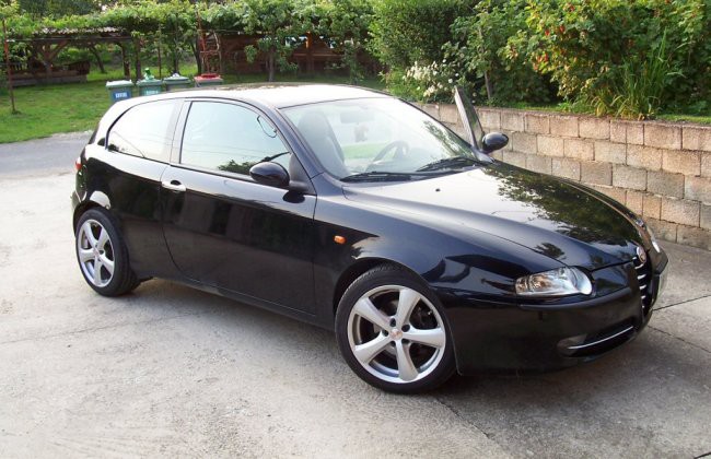 Alfa 147 - foto povečava