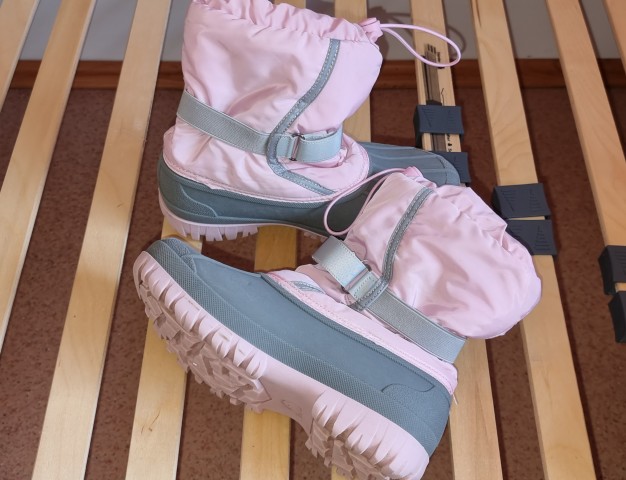 Zimski škornji Lee Cooper št. 34 - 15 €