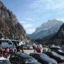 parkirišče pred goro Marmolada/Dolomiti 3.3.07