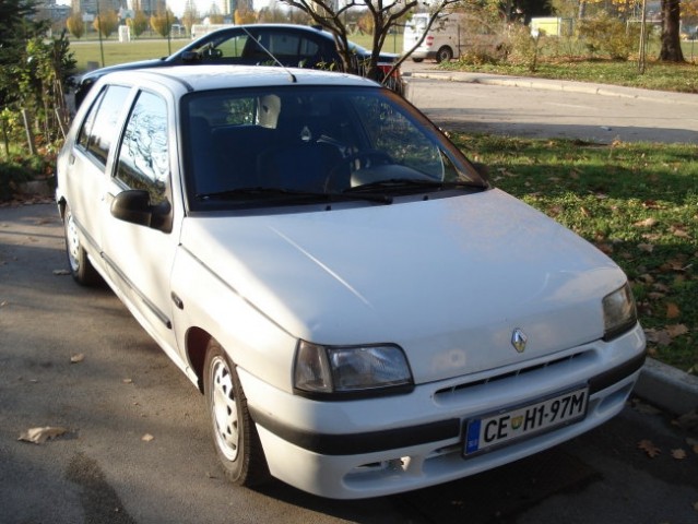 Maquina clio 1.4 rt comfort - foto