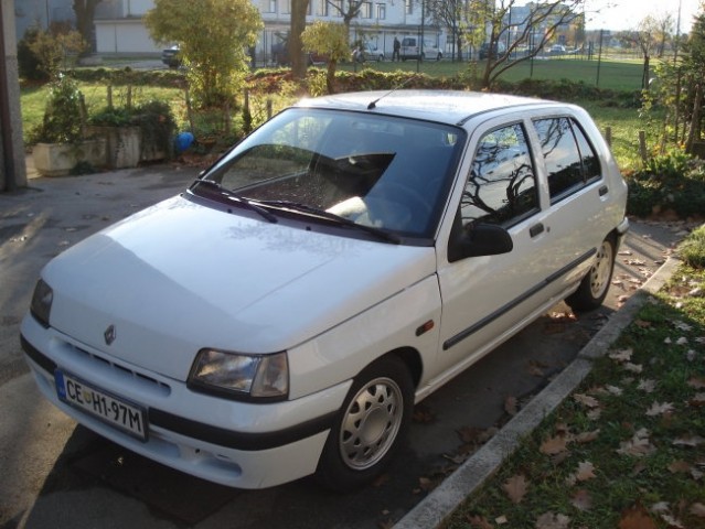 Maquina clio 1.4 rt comfort - foto