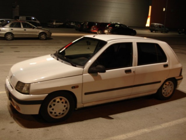 Maquina clio 1.4 rt comfort - foto