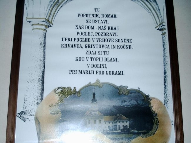 Lepa molitev v okviru na hodniku samostana v Velesovem.