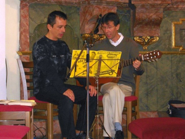 Damjan in Viktor sta v duetu prepevala 12.8.2007