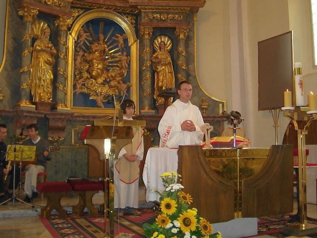 Ponovitev nove maše p. Peter Rožič pri Sv. Magdaleni 12.8.2007