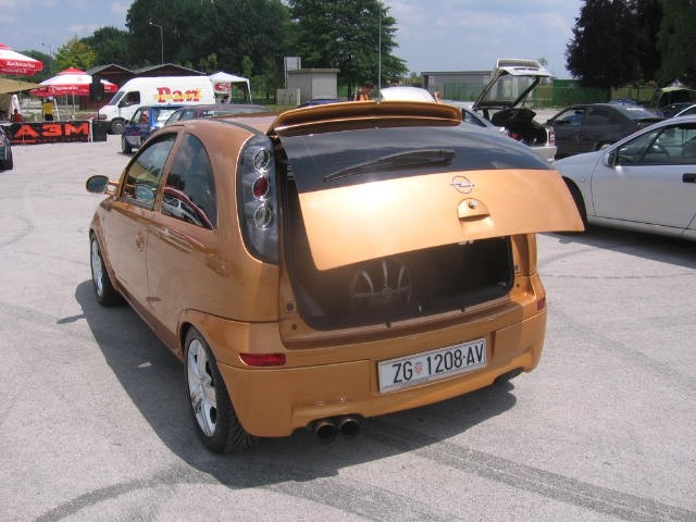 24. 6. 2005 Opel srečanje - Karlovac (HR) - foto povečava