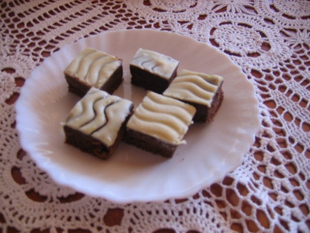 Trojne čokoladne kocke (Kul Slo 10247)